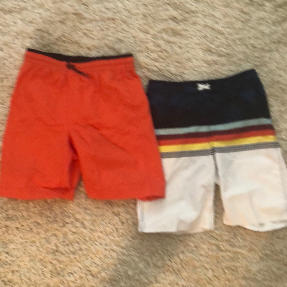 Old Navy never worn boys size XL